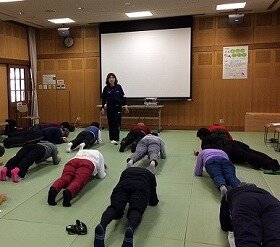 画像：体幹トレーニング