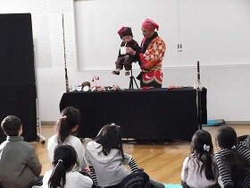 画像：腹話術と大道芸がやってくる4