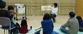 画像：おはなしポッポのおはなし会