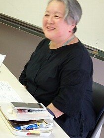 画像:読みつたえ朗読講座講師の花むらてんさんの写真