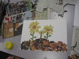 画像:向日葵のちぎり絵