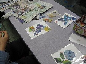 画像:ぶどうのちぎり絵