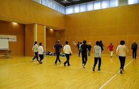 画像:運動講座「図書館で学ぶウォーキング講座 ストレッチ&筋トレ編」