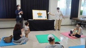 画像：パネルシアターカレーライスで、カレーライスが出来上がった様子