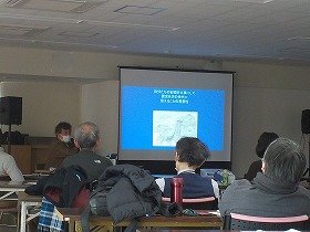 画像：橋爪先生の講座の様子。