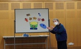 画像:パネルシアター『カレーシアター』の様子。