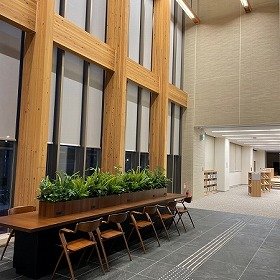 画像:ウェルカムホール閲覧席。