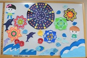 8月の壁面装飾の画像