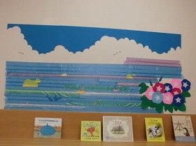 入道雲と夏の海の画像