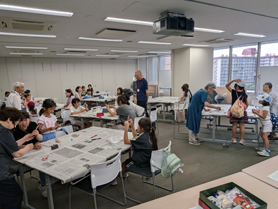 写真マジシャン・くまさん作成中の会場の様子