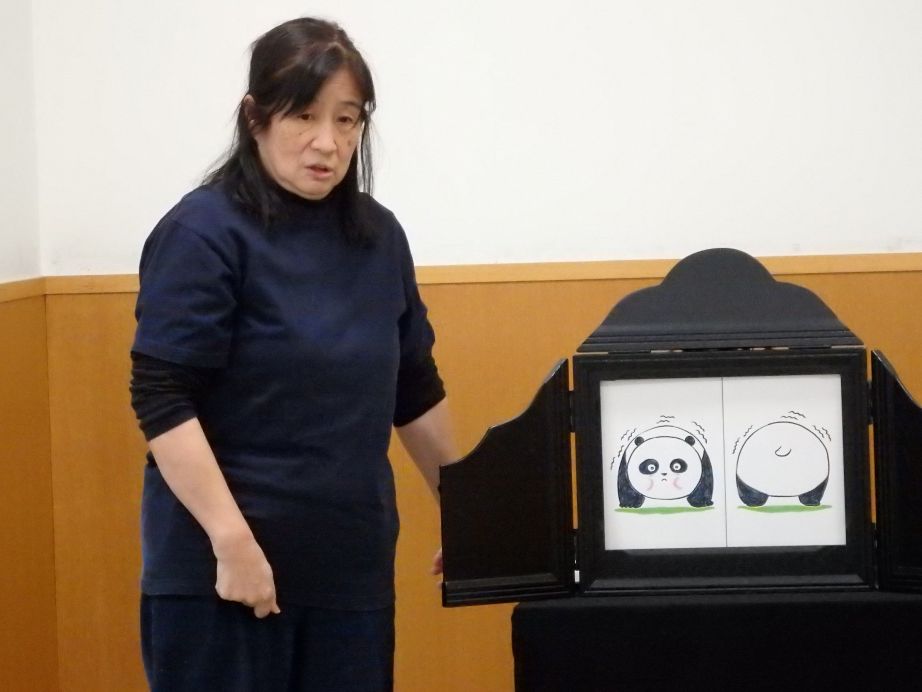 画像3：風のぶらんこの公演の様子。