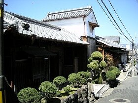 佐井寺の旧家の画像