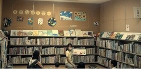 読み聞かせの様子の画像